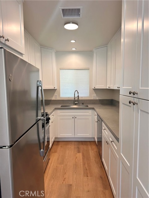 Detail Gallery Image 4 of 13 For 1621 1/2 S Atlantic Bld, Alhambra,  CA 91803 - 2 Beds | 2 Baths