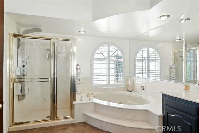 18200 Sandringham Court, Porter Ranch CA: https://media.crmls.org/medias/141006e2-eddb-4d17-bdf8-a4e4ca59e410.jpg