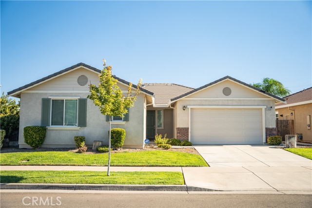 Detail Gallery Image 2 of 46 For 4836 Langley Way, Merced,  CA 95348 - 4 Beds | 3/1 Baths