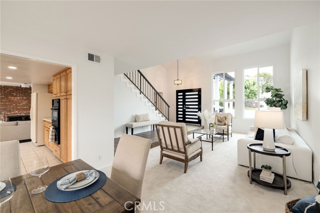 Dining room/Living Room