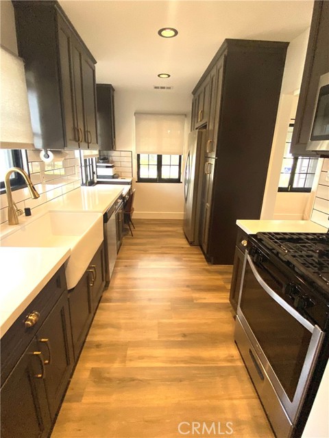 Detail Gallery Image 8 of 27 For 291 N 6th Ave, Upland,  CA 91786 - 2 Beds | 1 Baths