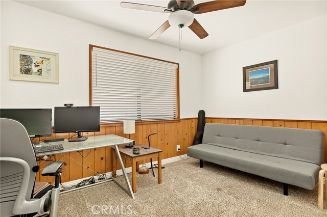 Detail Gallery Image 12 of 31 For 1080 Chateau Dr, Crestline,  CA 92325 - 3 Beds | 2/1 Baths