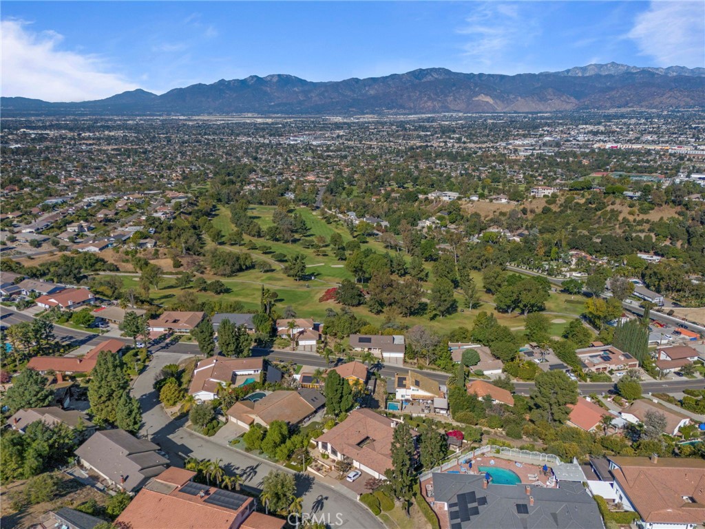 https://media.crmls.org/medias/141111ea-4d45-4799-8409-caf3b3b04fde.jpg?preset=X-Large