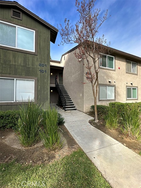 Detail Gallery Image 3 of 15 For 2604 Avenida Del Vt #202,  Corona,  CA 92882 - 1 Beds | 1 Baths