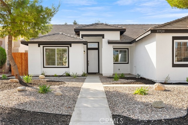 Detail Gallery Image 2 of 27 For 37729 67th St, Palmdale,  CA 93552 - 5 Beds | 2 Baths