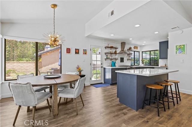 26175 Montolla Lane, Valencia CA: https://media.crmls.org/medias/1411bc3c-fa47-4823-90bc-5a99e283c0e9.jpg