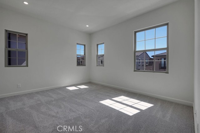 228 Birdseye, Irvine CA: https://media.crmls.org/medias/14127a86-61e2-445e-9d76-f039e1b63168.jpg