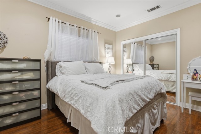 Detail Gallery Image 29 of 39 For 22711 Collins St, Woodland Hills,  CA 91367 - 4 Beds | 3/1 Baths