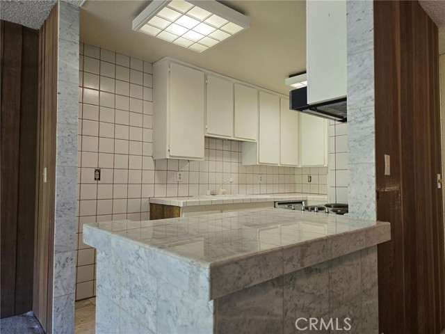 6542 OCEAN CREST Drive, Rancho Palos Verdes CA: https://media.crmls.org/medias/14137796-3c83-4bef-8b0c-bfb9a166d195.jpg