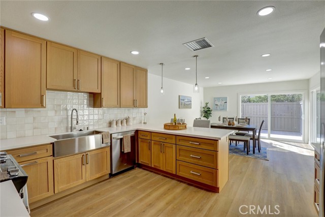 Detail Gallery Image 11 of 53 For 7012 Little Harbor, Huntington Beach,  CA 92648 - 4 Beds | 3 Baths