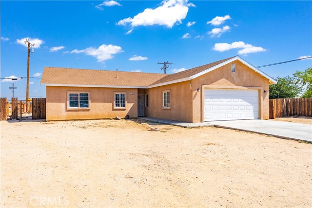 8501 Tamarack Avenue, California City CA: https://media.crmls.org/medias/1414e767-3dc7-4b37-886f-b09c7bff95c9.jpg