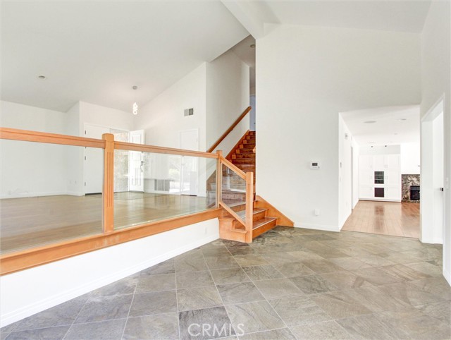 20472 Via Marwah, Yorba Linda CA: https://media.crmls.org/medias/1416eac5-af51-4d52-90d3-d699d915273b.jpg