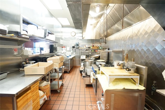 18268 Gale Avenue, City Of Industry CA: https://media.crmls.org/medias/14175710-bbca-4731-b1c6-e5c736ff692e.jpg