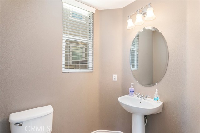 Detail Gallery Image 19 of 53 For 34236 Baja Ct, Lake Elsinore,  CA 92532 - 4 Beds | 2/1 Baths