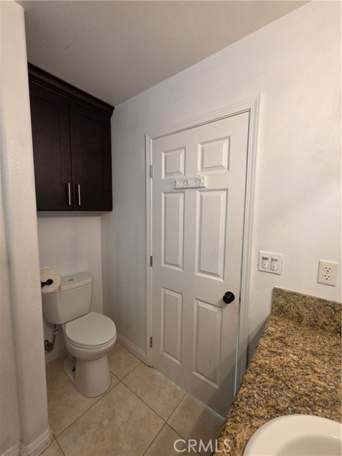 355 S Inez, Hemet CA: https://media.crmls.org/medias/1417e8a1-1563-41b0-a448-293c976add81.jpg