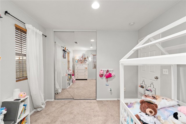 Detail Gallery Image 29 of 52 For 16422 Empire Lakes Ct, Fontana,  CA 92336 - 4 Beds | 2/1 Baths