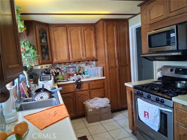 Detail Gallery Image 2 of 12 For 1408 Baldy View, Pomona,  CA 91767 - 4 Beds | 3 Baths