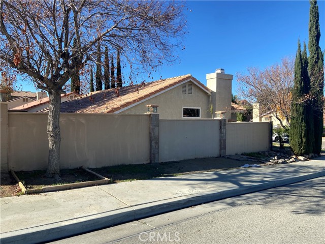 Detail Gallery Image 5 of 36 For 3256 Shale Rd, Palmdale,  CA 93550 - 4 Beds | 2 Baths