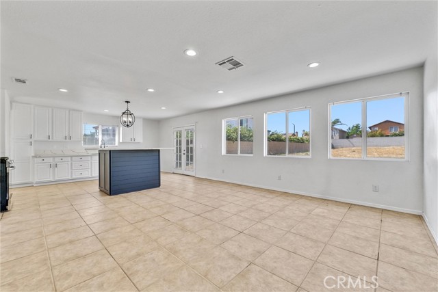 Detail Gallery Image 7 of 38 For 15010 Arrow Bld, Fontana,  CA 92335 - 5 Beds | 2/1 Baths
