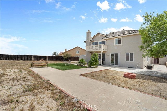 8309 Clover Creek Road, Riverside CA: https://media.crmls.org/medias/141a8908-efd4-43de-8c09-7f8cd6b79522.jpg