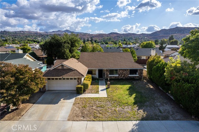 Detail Gallery Image 3 of 34 For 41429 Shadow Mountain Way, Hemet,  CA 92544 - 3 Beds | 2 Baths