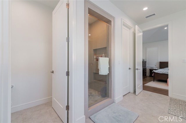 Detail Gallery Image 30 of 34 For 116 Imagination Trl, Irvine,  CA 92620 - 4 Beds | 3/1 Baths