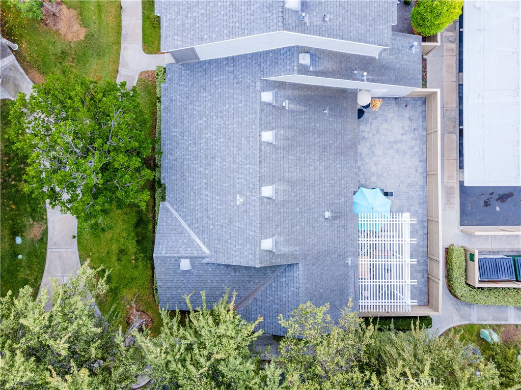 https://media.crmls.org/medias/141be02c-f905-4018-992e-413e50ad6d6f.jpg?preset=X-Large