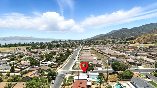 15195 Laguna Avenue, Lake Elsinore CA: https://media.crmls.org/medias/141caf20-033e-4c91-9247-616699869eec.jpg
