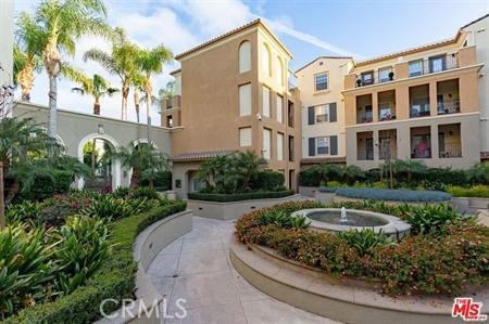 Detail Gallery Image 2 of 44 For 12975 Agustin Pl #329,  Playa Vista,  CA 90094 - 2 Beds | 2 Baths