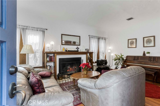 1201 North Catalina Street photo 6