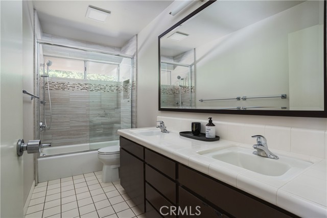 1878 Tahiti Drive, Costa Mesa CA: https://media.crmls.org/medias/141d049e-2212-4509-a01e-f73ed8c71deb.jpg