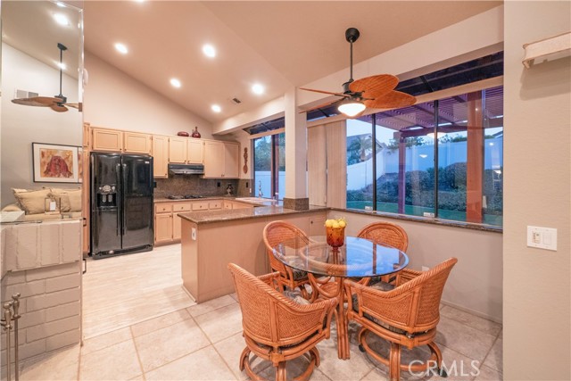 Detail Gallery Image 14 of 47 For 1750 Century Ave, Riverside,  CA 92506 - 4 Beds | 2 Baths