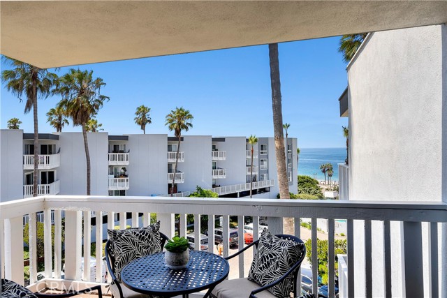 630 The Village, Redondo Beach, California 90277, 1 Bedroom Bedrooms, ,1 BathroomBathrooms,Residential,Sold,The Village,SB22154695