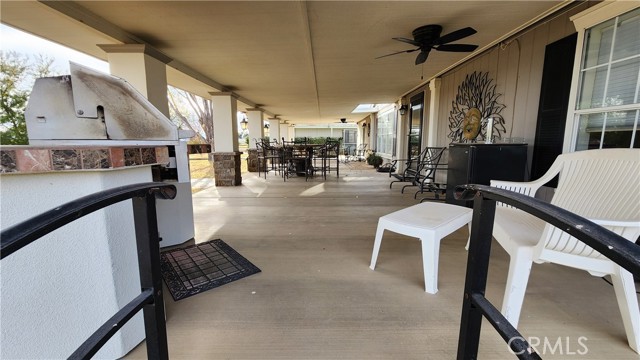 Detail Gallery Image 8 of 42 For 13000 Highway 95, Blythe,  CA 92225 - 3 Beds | 2 Baths
