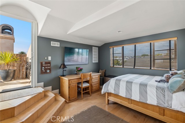 Detail Gallery Image 22 of 27 For 610 Marigold Ave, Corona Del Mar,  CA 92625 - 3 Beds | 3/1 Baths