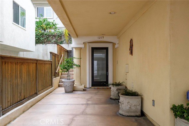 1219 Cypress Avenue, Hermosa Beach, California 90254, 4 Bedrooms Bedrooms, ,2 BathroomsBathrooms,Residential,Sold,Cypress,SB24120885