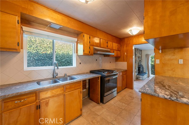 2104 Chestnut Avenue, Manhattan Beach, California 90266, 4 Bedrooms Bedrooms, ,2 BathroomsBathrooms,Residential,For Sale,Chestnut Avenue,SB25012383