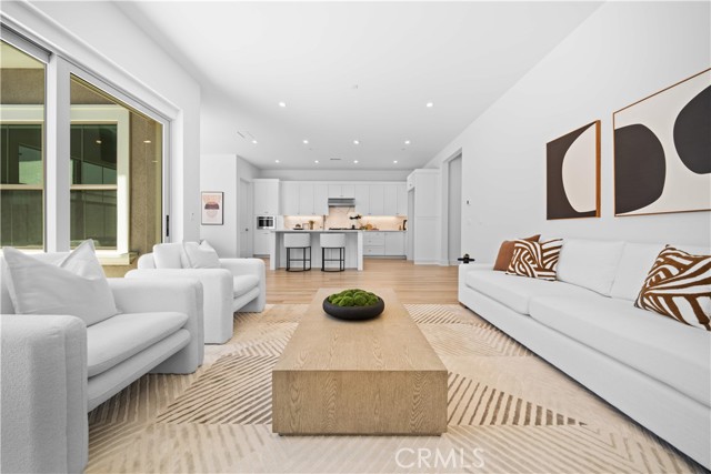 114 eversedge, Irvine CA: https://media.crmls.org/medias/14211605-ea53-4649-856d-871b48121627.jpg
