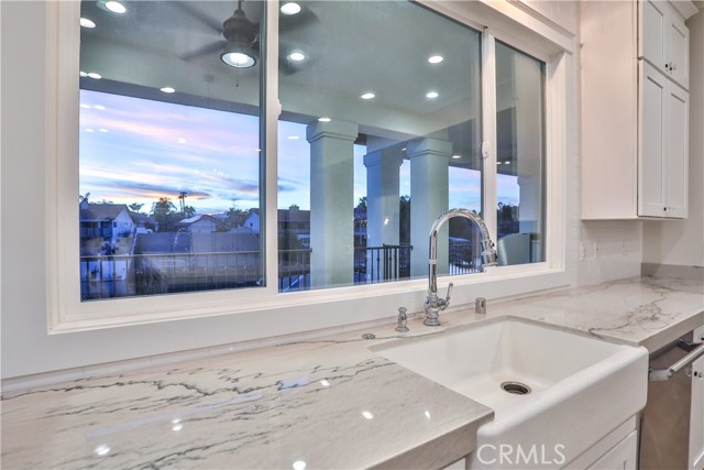 Detail Gallery Image 17 of 69 For 30361 Clear Water, Canyon Lake,  CA 92587 - 5 Beds | 3/1 Baths