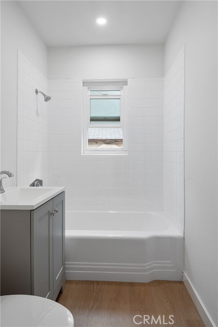 Detail Gallery Image 35 of 48 For 240 E Providencia Ave, Burbank,  CA 91502 - – Beds | – Baths