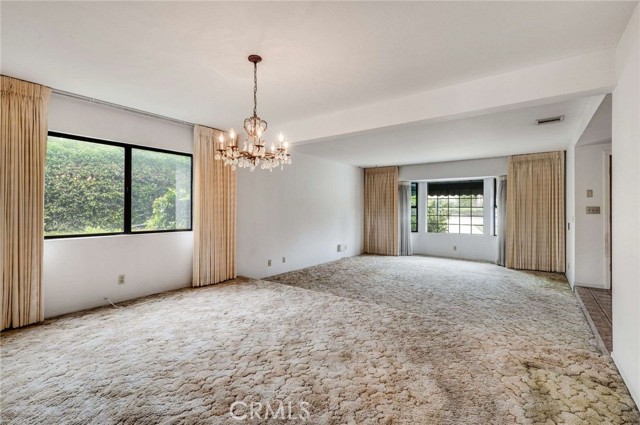 605 N Live Oak, Glendora CA: https://media.crmls.org/medias/1422f49e-b8cc-4ba9-abe7-38535548bdad.jpg