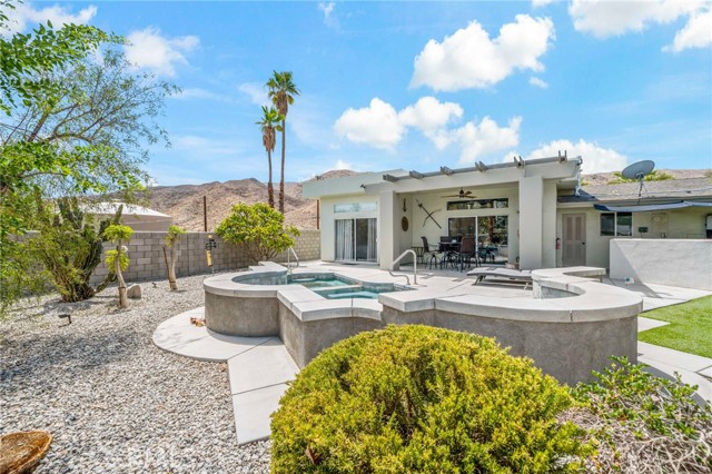 Detail Gallery Image 34 of 47 For 39004 Knoll View Cir, Cathedral City,  CA 92234 - 3 Beds | 3 Baths