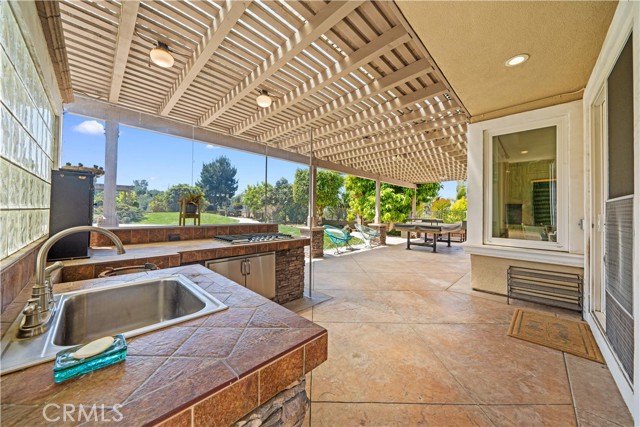 18178 Wellington Lane, Rowland Heights CA: https://media.crmls.org/medias/14236295-fe39-4643-be6e-d7107f50f9ac.jpg