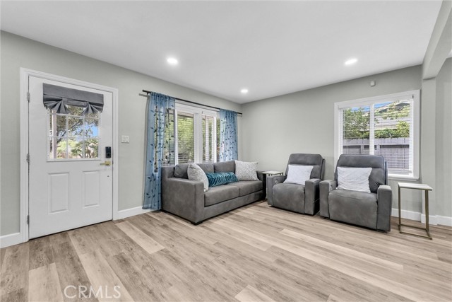 Detail Gallery Image 7 of 29 For 3625 Ross St, Riverside,  CA 92503 - 4 Beds | 2 Baths