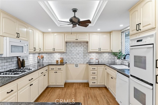 Detail Gallery Image 11 of 30 For 2496 N Beechwood St, Orange,  CA 92865 - 3 Beds | 2 Baths