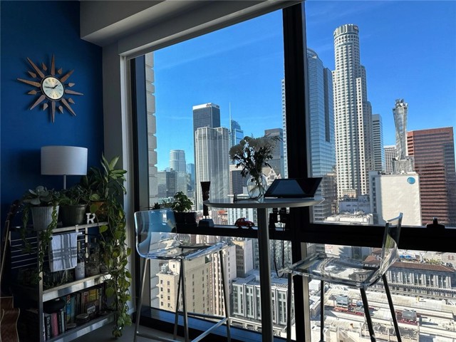 Detail Gallery Image 2 of 25 For 400 S Broadway #2709,  Los Angeles,  CA 90013 - 0 Beds | 1 Baths