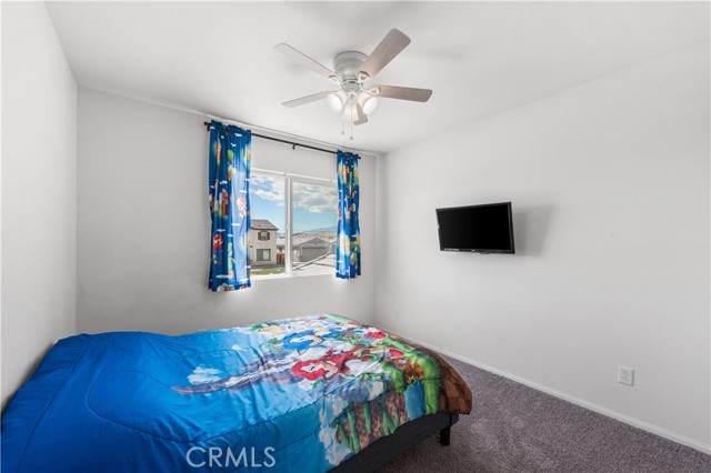 2436 Lugar Bonito Court, Rosamond CA: https://media.crmls.org/medias/1423fdb2-f5d5-45b2-86a8-211c74d3b3ec.jpg