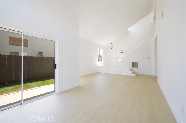 Detail Gallery Image 6 of 43 For 16532 Sir Barton Way, Moreno Valley,  CA 92551 - 3 Beds | 2/1 Baths