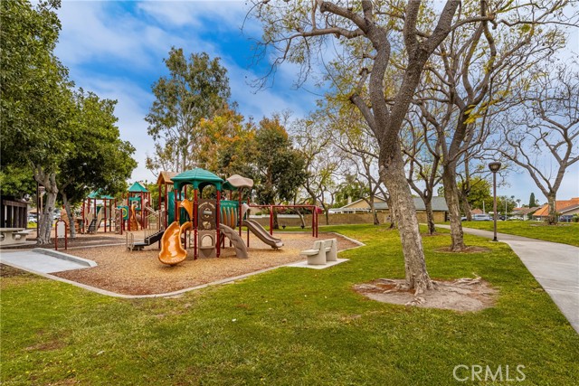 Detail Gallery Image 36 of 37 For 2391 Coco Palm Dr, Tustin,  CA 92780 - 3 Beds | 3 Baths