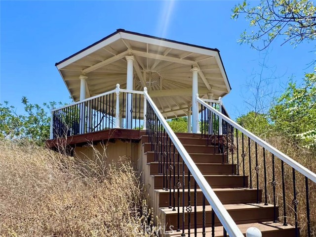 Image 22 of 23 For 21315 Pinehill Lane